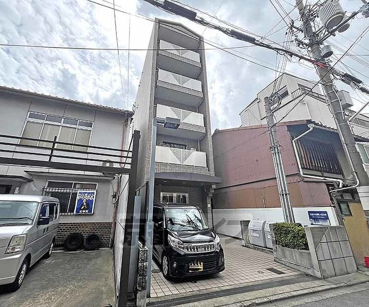 京都府京都市下京区丸屋町 築28年9ヶ月 5階建