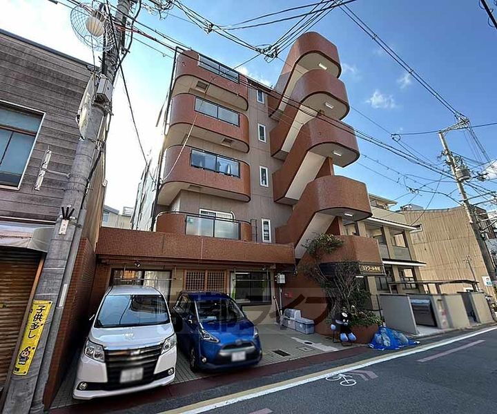 京都府京都市下京区橘町 築38年10ヶ月 6階建