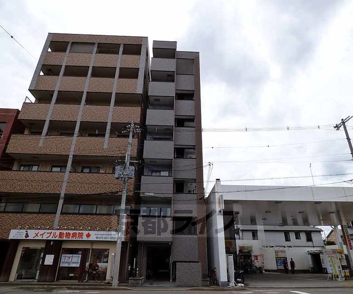 京都府京都市上京区丸太町通智恵光院西入中務町 築22年4ヶ月 7階建