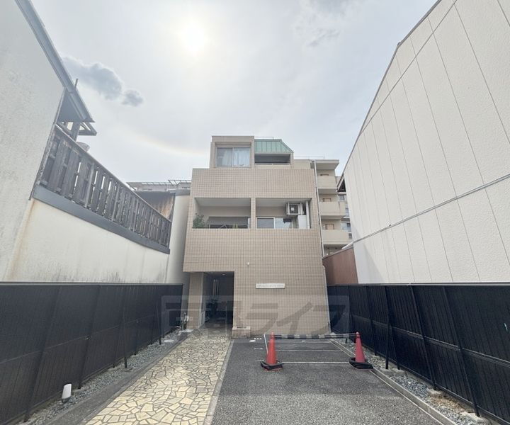 京都府京都市下京区坊門町 賃貸マンション