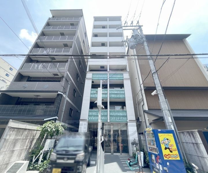 京都府京都市下京区下鱗形町 9階建 築18年10ヶ月