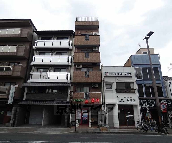 京都府京都市東山区七軒町 5階建 築30年6ヶ月