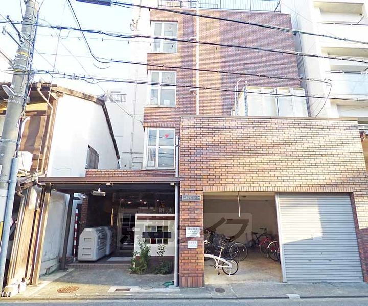 京都府京都市中京区二条通西洞院東入正行寺町 5階建