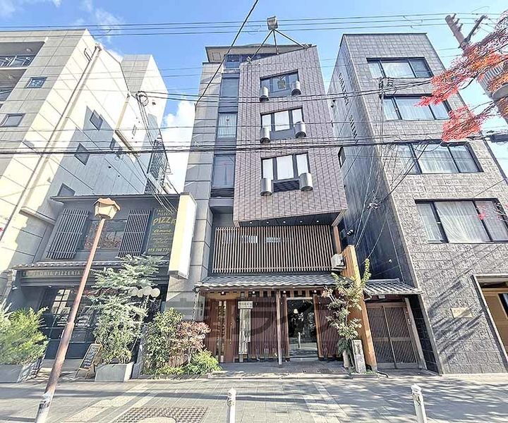 京都府京都市下京区木屋町通仏光寺下る和泉屋町 6階建 築35年8ヶ月