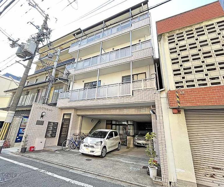 京都府京都市下京区俵屋町 4階建 築32年9ヶ月