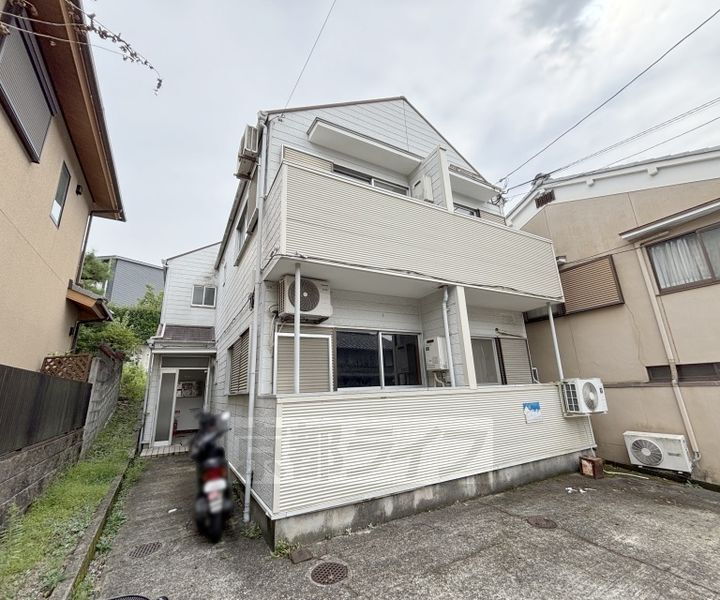 京都府京都市伏見区深草谷口町 賃貸アパート