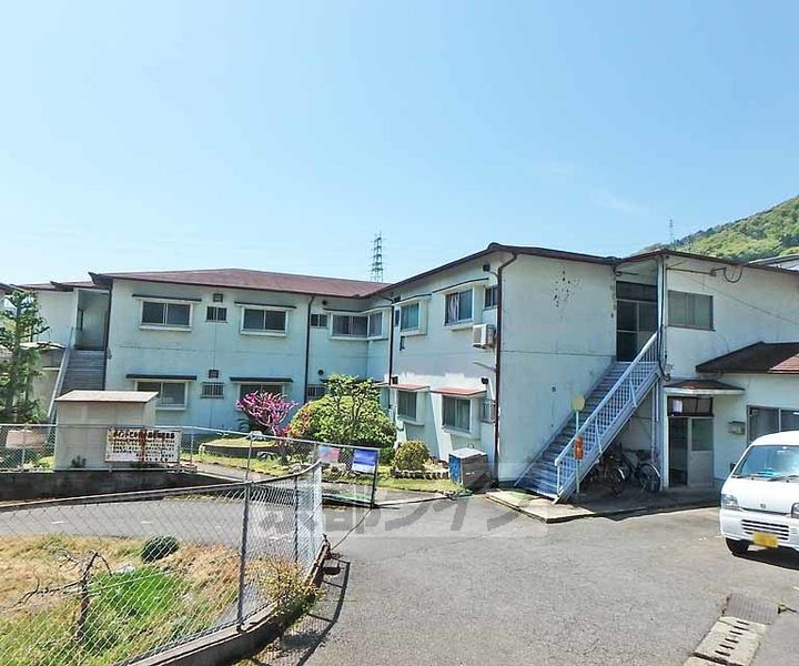 京都府京都市西京区大枝沓掛町 賃貸アパート