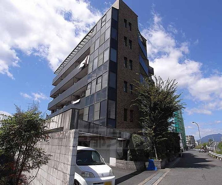 京都府京都市西京区牛ケ瀬林ノ本町 賃貸マンション