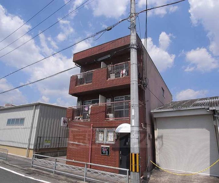 京都府京都市西京区牛ケ瀬奥ノ防町 賃貸マンション