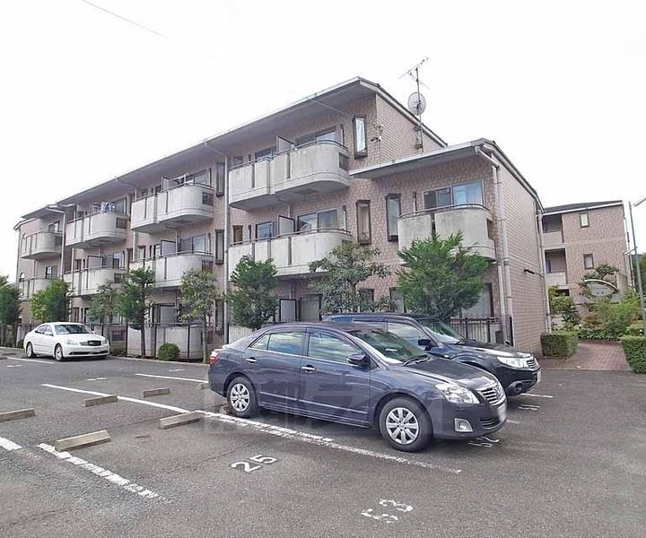 京都府京都市山科区安朱馬場ノ西町 賃貸マンション