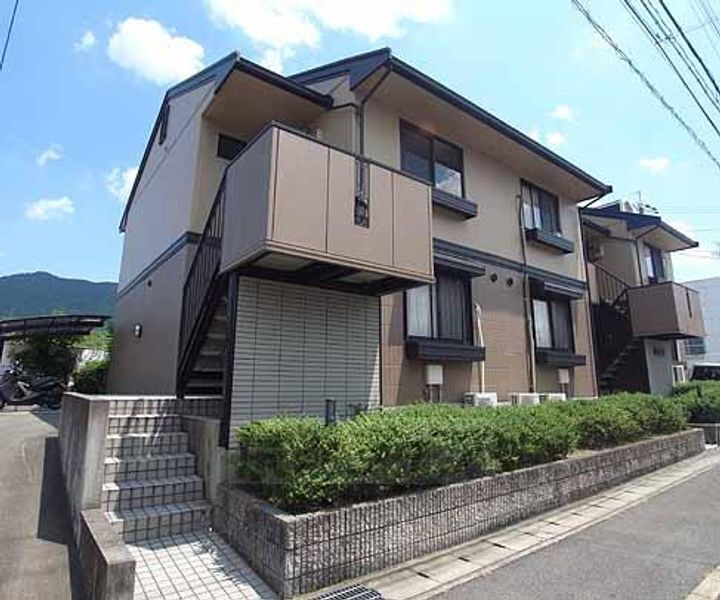 京都府京都市伏見区醍醐合場町 賃貸アパート
