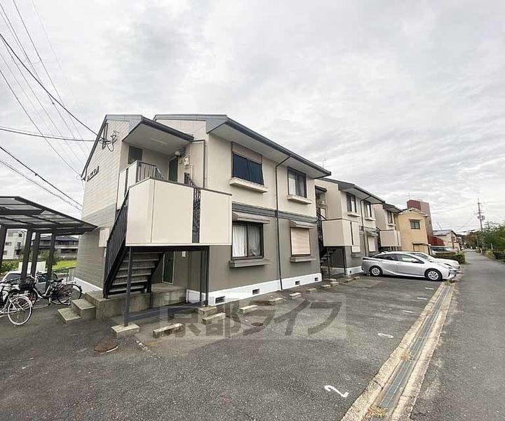 京都府長岡京市神足３丁目 築36年8ヶ月 2階建