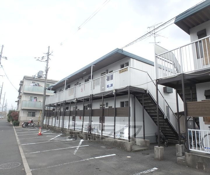 京都府京都市南区久世殿城町 賃貸アパート