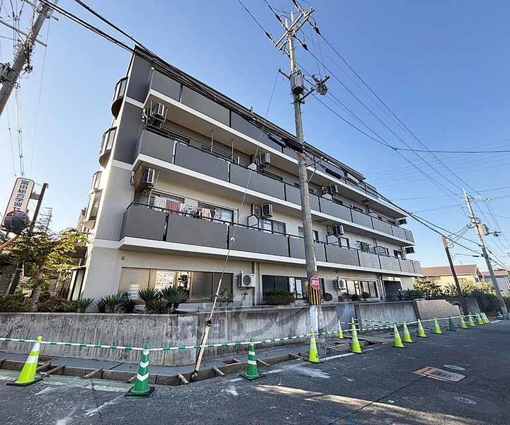京都府向日市物集女町出口 4階建 築30年7ヶ月