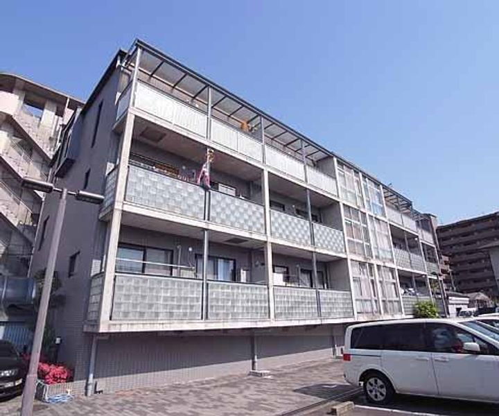 京都府長岡京市開田２丁目 3階建 築26年9ヶ月