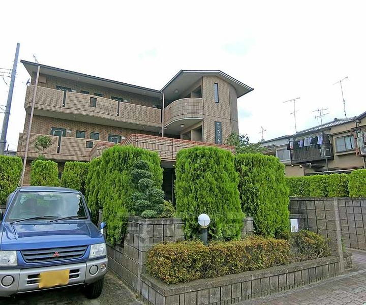 京都府向日市上植野町北ノ田 3階建 築24年9ヶ月