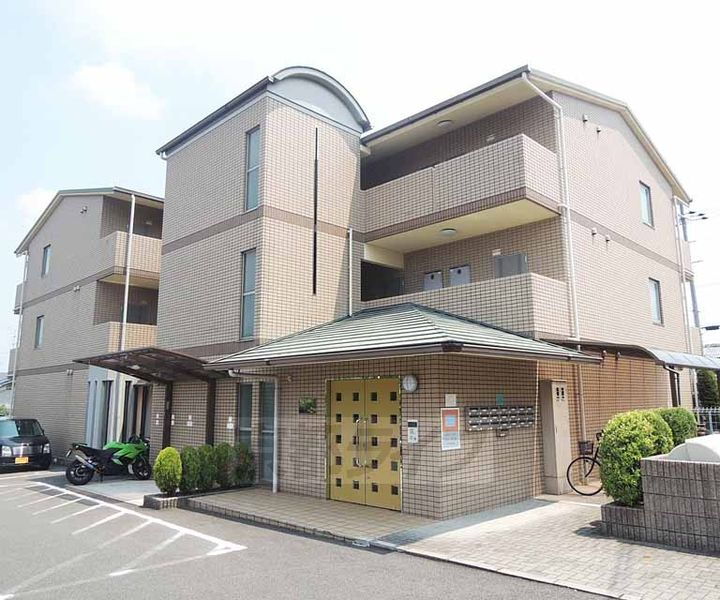 京都府向日市物集女町中海道 3階建 築25年6ヶ月