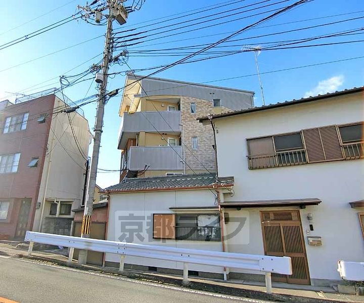 京都府向日市寺戸町辰巳 築23年8ヶ月 4階建