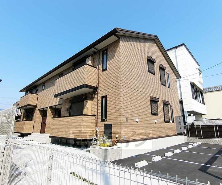 京都府長岡京市開田１丁目 2階建 築5年7ヶ月