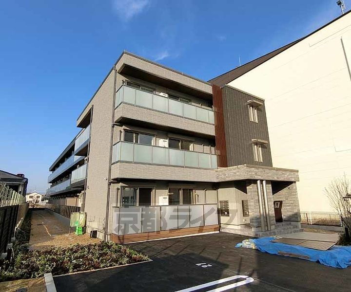 京都府京都市南区久世殿城町 賃貸アパート