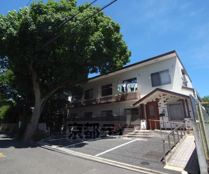 京都府向日市鶏冠井町山畑 築19年4ヶ月 2階建