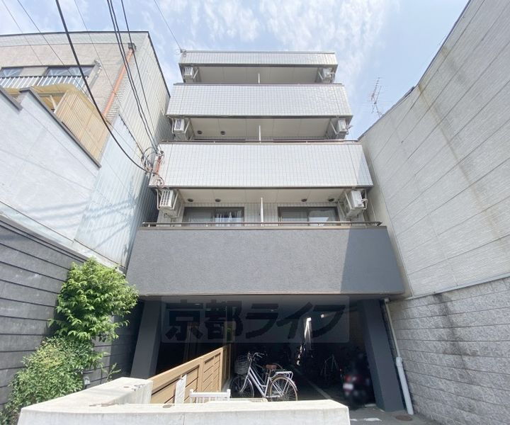 京都府京都市中京区西ノ京中保町 賃貸マンション