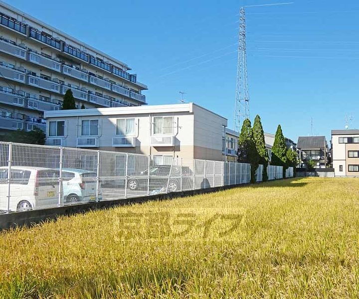 京都府京都市伏見区羽束師鴨川町 2階建