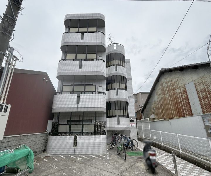 京都府京都市東山区石泉院町 賃貸マンション