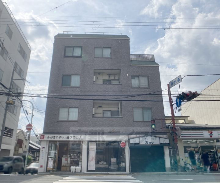 京都府京都市東山区辰巳町 4階建 築45年5ヶ月