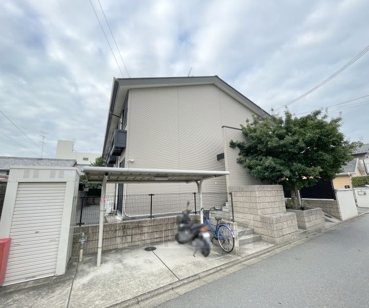 京都府京都市南区久世殿城町 賃貸アパート
