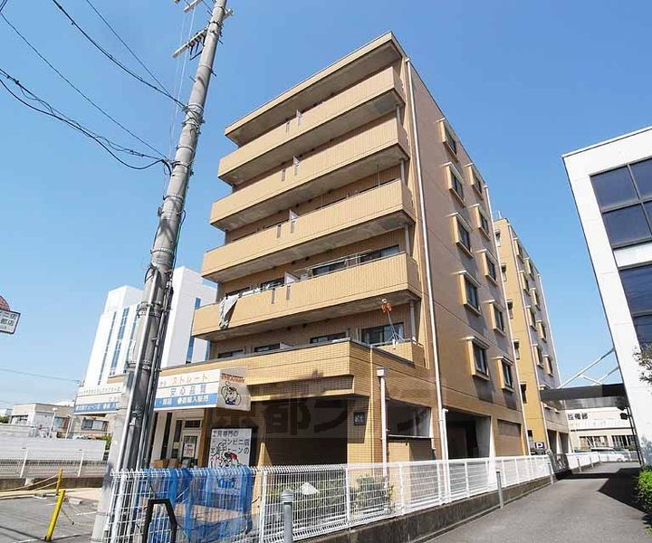 京都府京都市南区上鳥羽北花名町 賃貸マンション