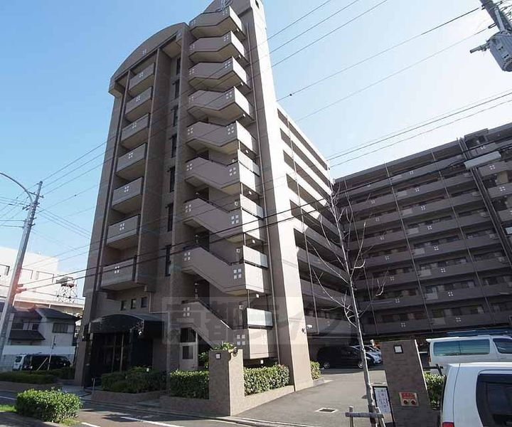 京都府京都市南区東九条南河辺町 9階建 築26年8ヶ月