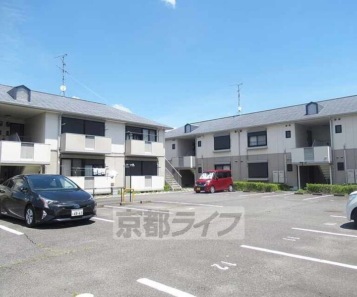 京都府木津川市梅美台１丁目 2階建 築26年6ヶ月