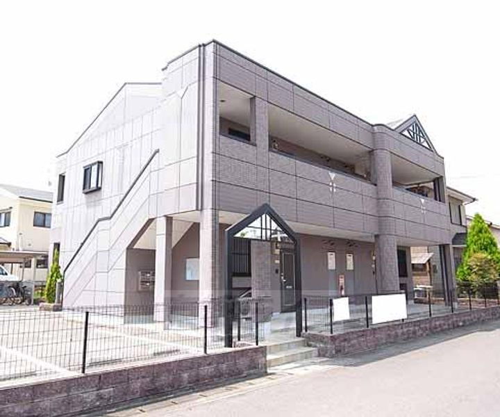 京都府木津川市山城町平尾不知田 2階建