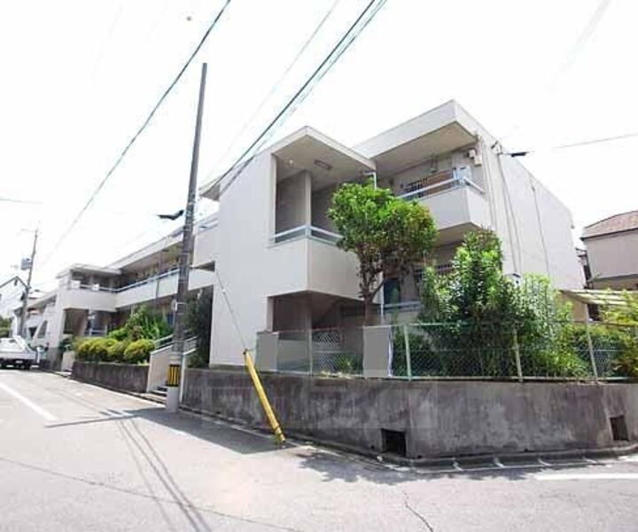 京都府八幡市男山金振 2階建