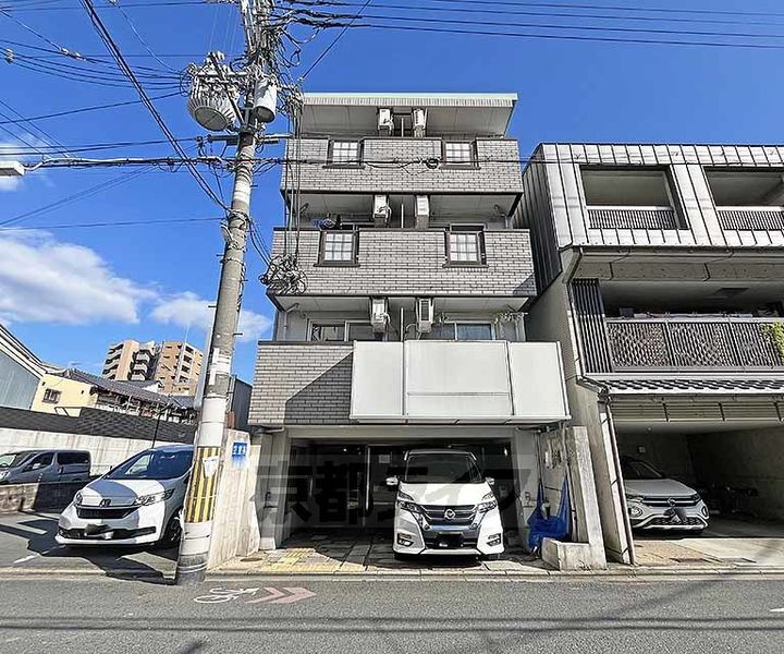 京都府京都市中京区三条大宮町 賃貸マンション