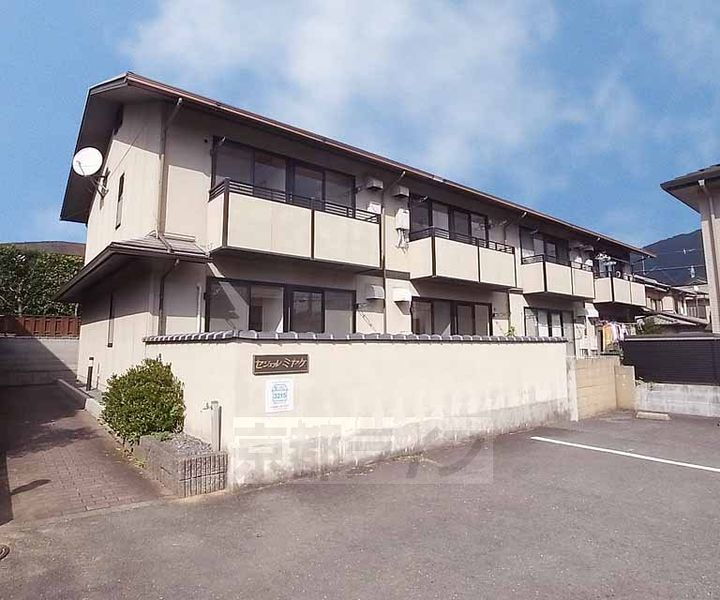 京都府京都市左京区岩倉中大鷺町 賃貸アパート
