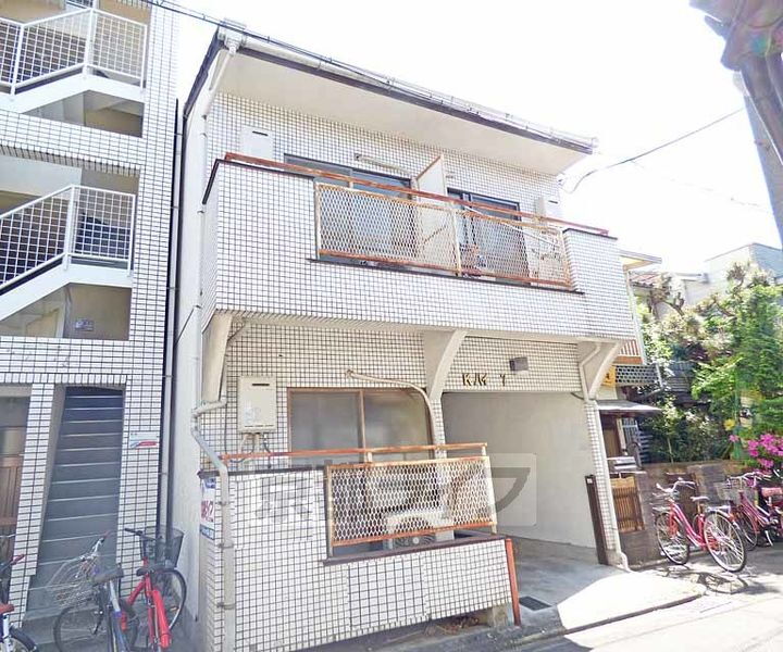 京都府京都市上京区仁和寺街道六軒町西入四番町 2階建 築38年11ヶ月