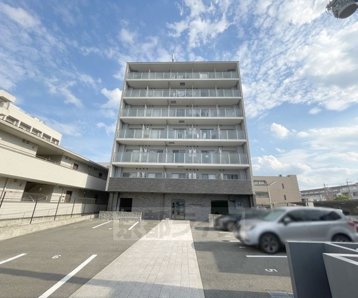 京都府京都市南区唐橋琵琶町 7階建 築6年6ヶ月