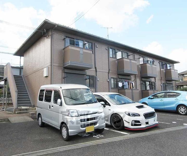 滋賀県大津市見世２丁目 賃貸アパート