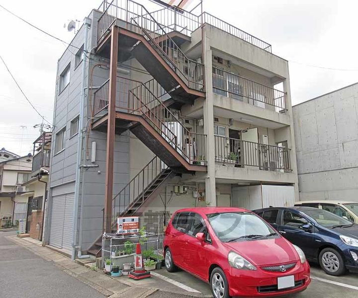 京都府京都市山科区東野狐藪町 賃貸マンション
