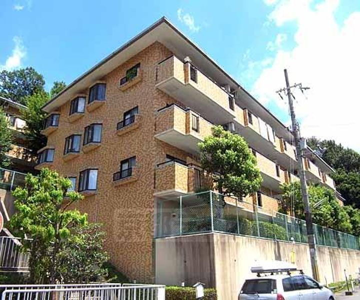 ライオンズマンション山科御陵