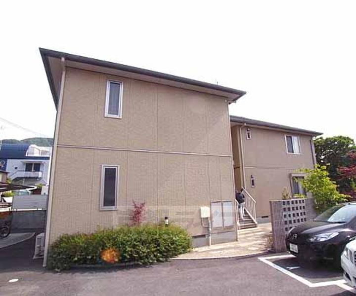 京都府京都市山科区小山北林町 賃貸アパート