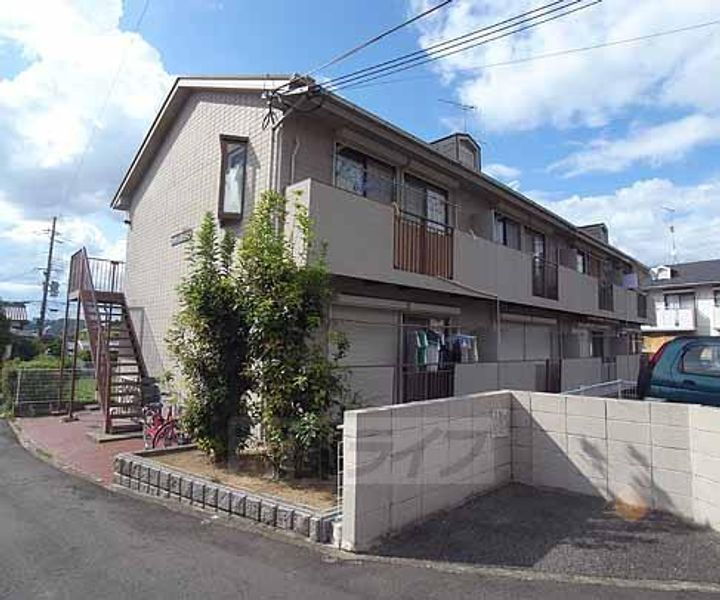 京都府京都市伏見区日野不動講町 賃貸アパート