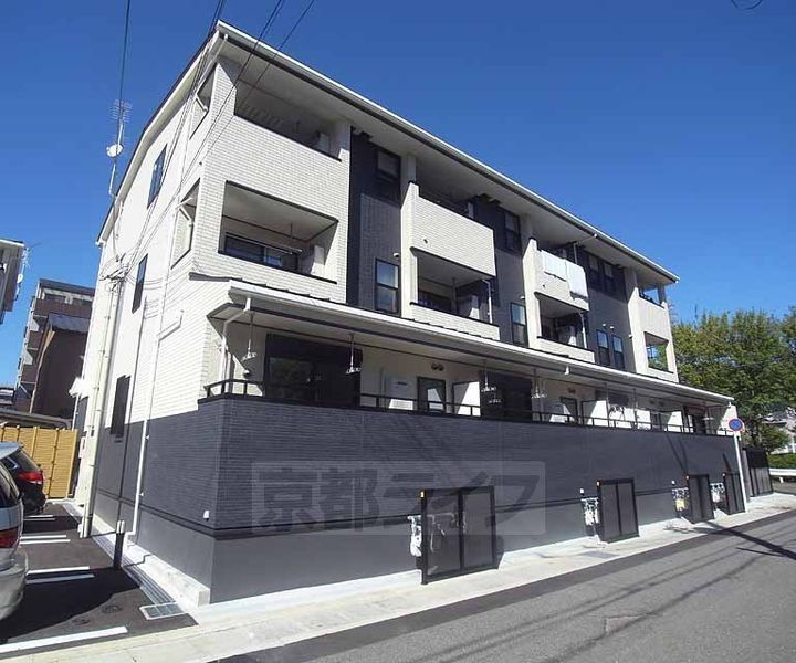 京都府京都市山科区勧修寺風呂尻町 賃貸アパート
