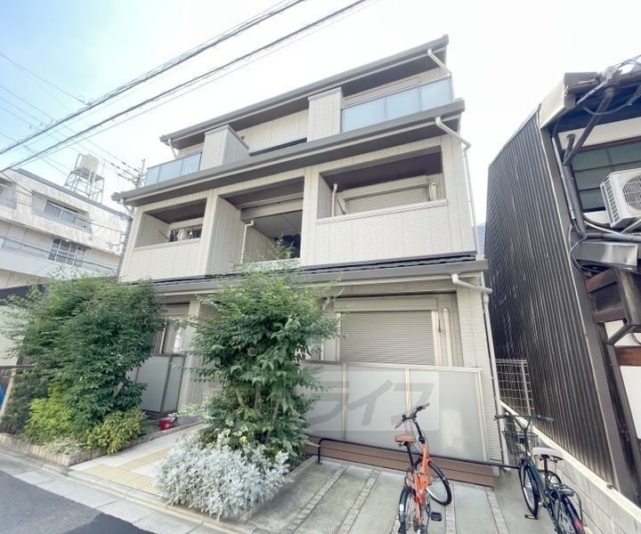 京都府京都市下京区大黒町 3階建 築10年1ヶ月