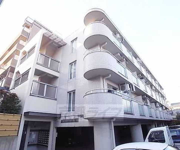 京都府京都市左京区吉田下阿達町 賃貸マンション