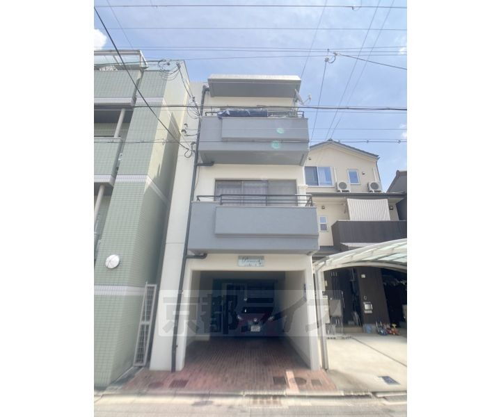 京都府京都市左京区新東洞院町 賃貸マンション