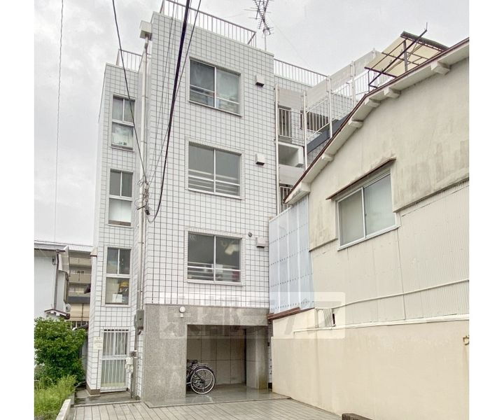 京都府京都市左京区下堤町 賃貸マンション