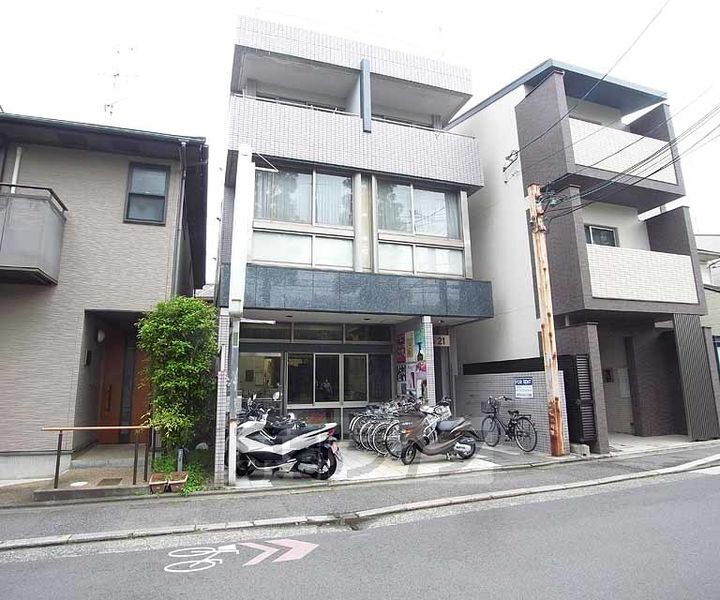 京都府京都市左京区吉田泉殿町 賃貸マンション